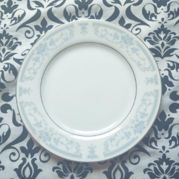 Sheffield Blue Whisper Porcelain Fine China - Picture 1 of 4